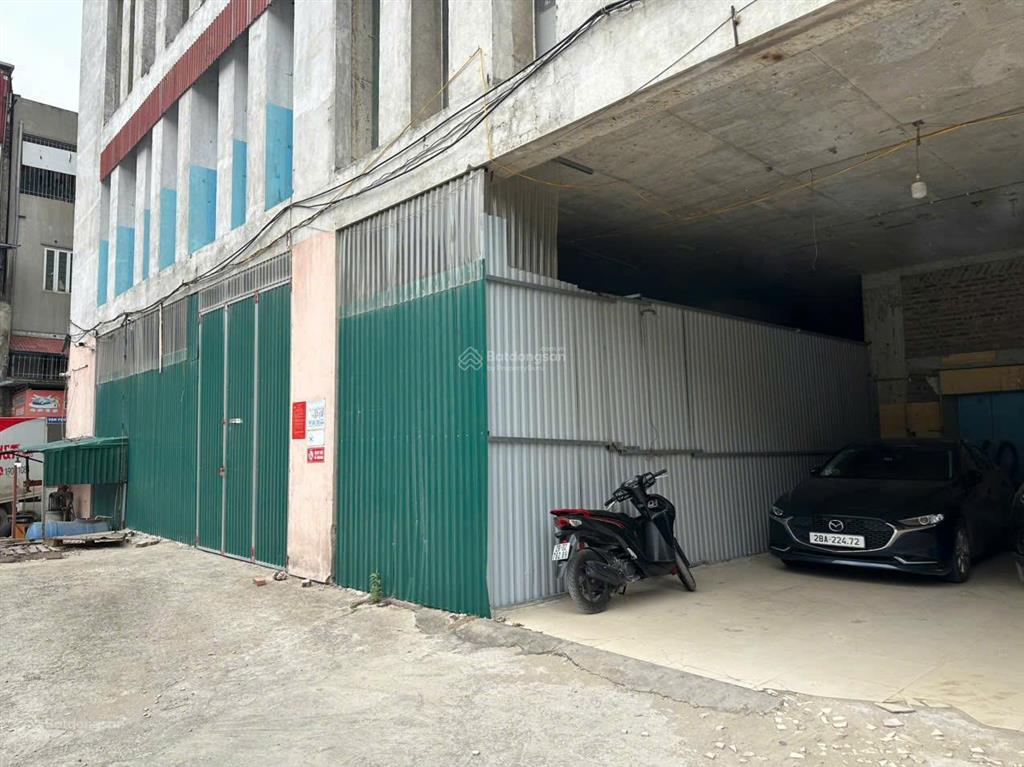 Em mời thuê kho lớn diện tích hơn 2000m, ngay ngã tư vạn phúc, tải vào cửa kho  0914 664 ***