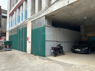 Em mời thuê kho lớn diện tích hơn 2000m, ngay ngã tư vạn phúc, tải vào cửa kho  0914 664 ***