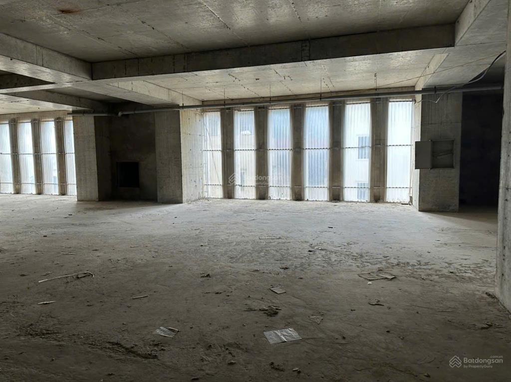 Em cần cho thuê kho 500m2 tại ngã tư vạn phúc, hà đông giá thuê 15tr/ tháng,  0914 664 ***