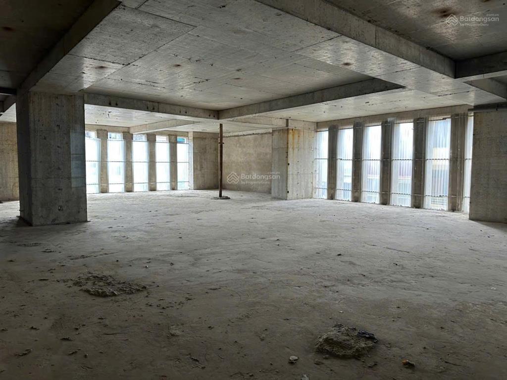 Em cần cho thuê kho 500m2 tại ngã tư vạn phúc, hà đông giá thuê 15tr/ tháng,  0914 664 ***