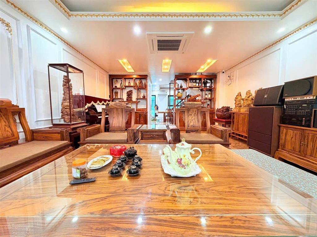 Chị chủ hạ hơn 3 tỷ tt4 văn phú 90m2 đầu đường 24m vị trí đẹp, ở và kinh doanh và đầu tư giá 20 tỷ