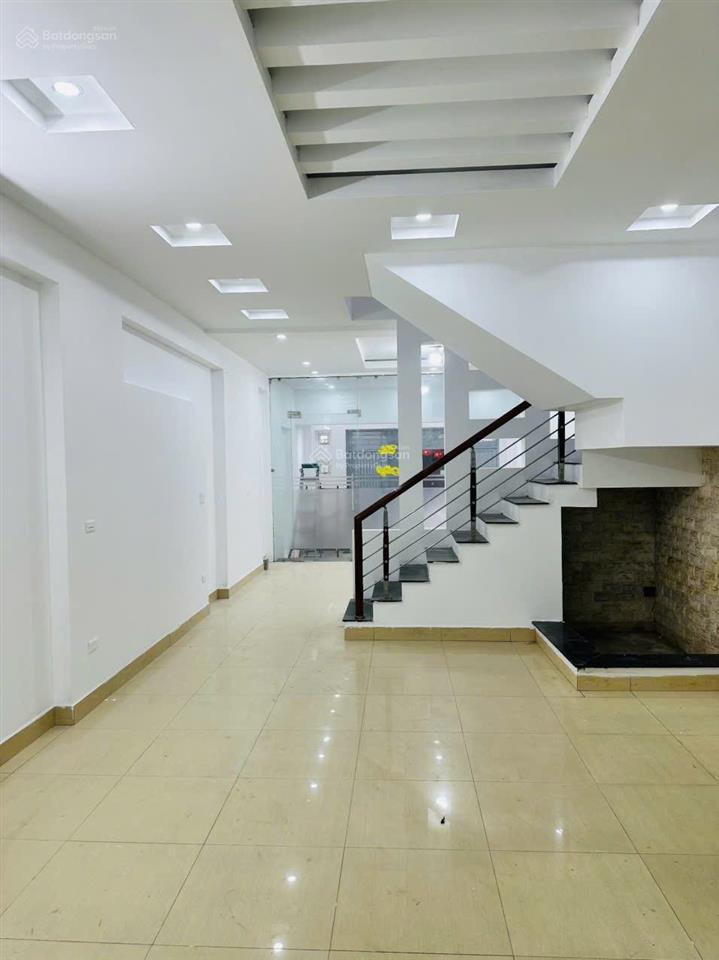 Cho thuê nhà lk kđt văn phú, hà đông 80m2, 5 tầng, mt 5m. nhà hoàn thiện có bếp. giá 18tr/th