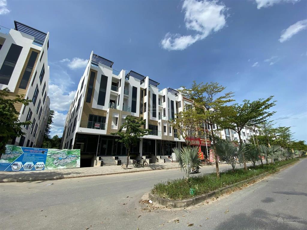 Cho thuê nhà liền kề kđt thanh hà 5 tầng dt sử dụng 450m², giá 8 tr/tháng