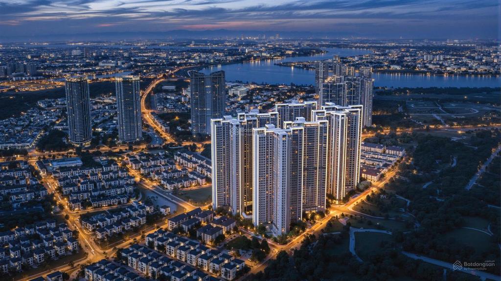Căn góc 2pn tầng cao, dt 74m3 hướng đông view trực diện hồ điều hòa cực hiếm tại alumi, văn giang