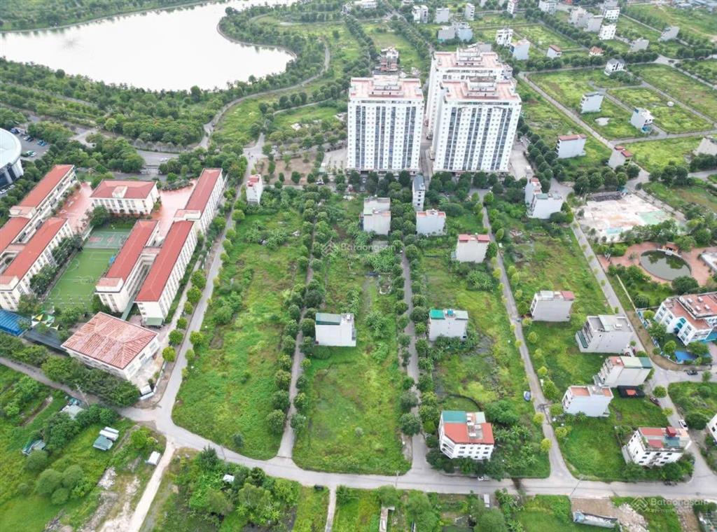 Liền kề 100m2 sau 3 toà chung cư khu b1.4 thanh hà cienco5