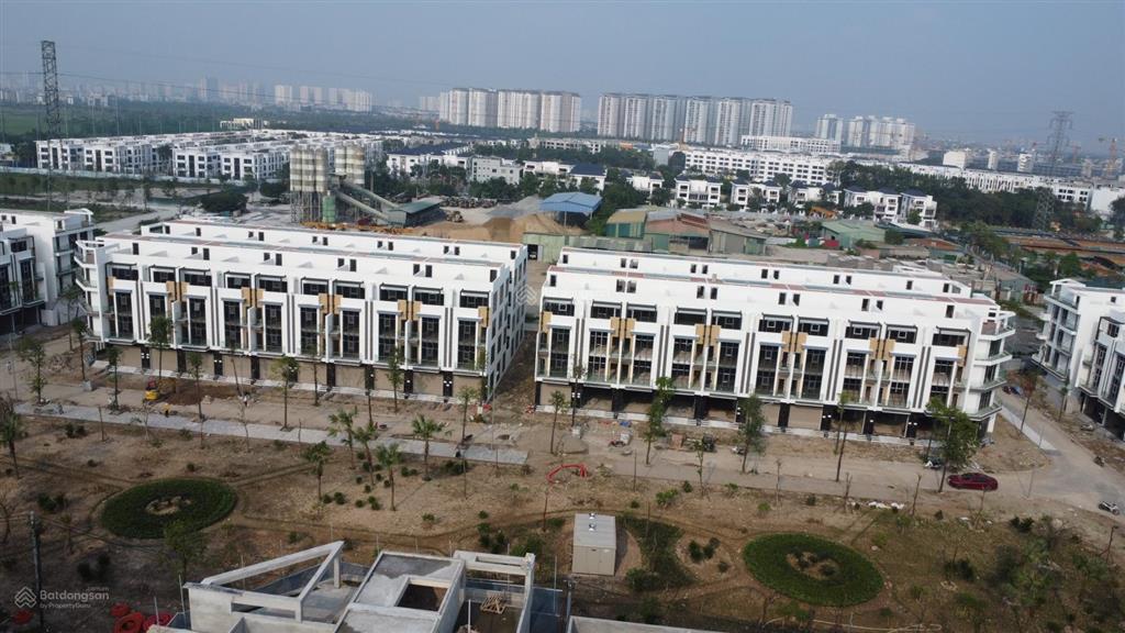 Bán liền kề ở ngay tại khu đô thị thanh hà mường thanh, giá chỉ 94 triệu / m2, 117.5 m2 đường 17m