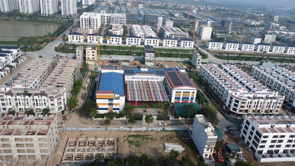 Bán liền kề ở ngay tại khu đô thị thanh hà mường thanh, giá chỉ 94 triệu / m2, 117.5 m2 đường 17m