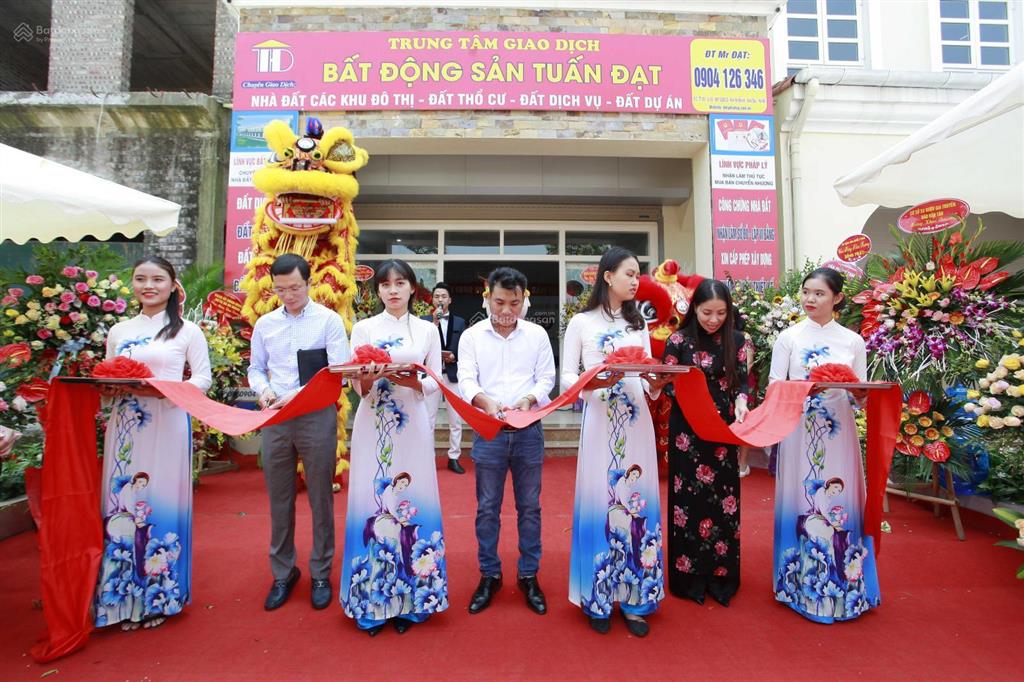 Cần bán đất dịch vụ dt 100m2 đã có sổ đỏ tại lại yên  hoài đức, hà nội giá 120tr/m2