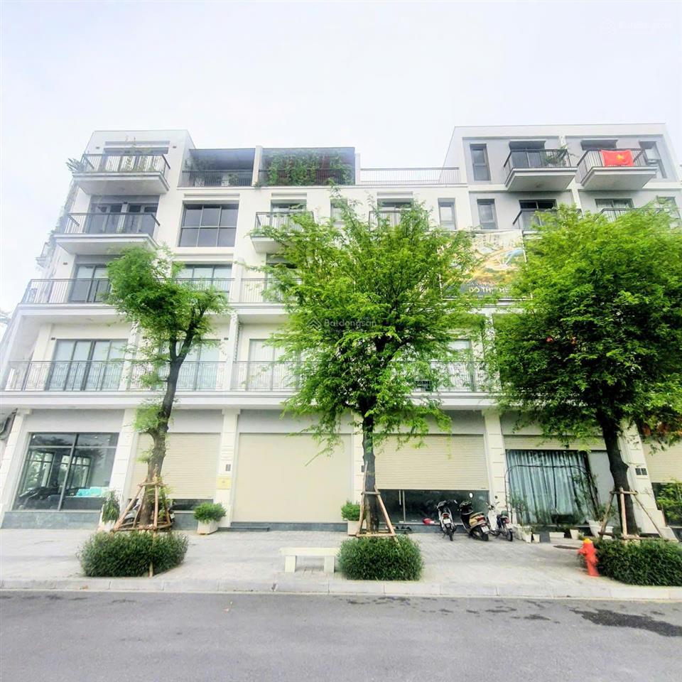 30 tỷ, nhà sát công viên, vị trí vip the manor central park, dt 75m2, mt 5m, nhà 5 tầng đẹp