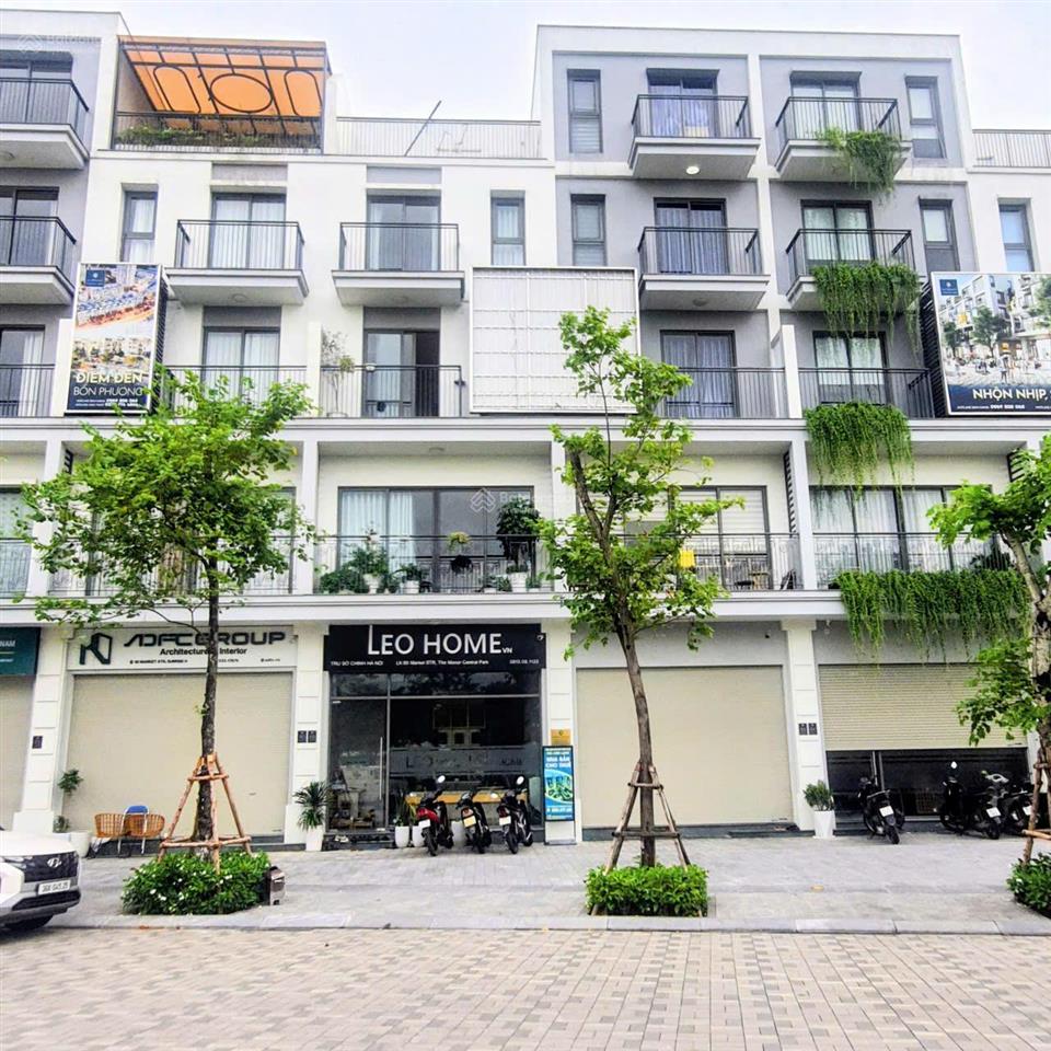 30 tỷ, nhà sát công viên, vị trí vip the manor central park, dt 75m2, mt 5m, nhà 5 tầng đẹp