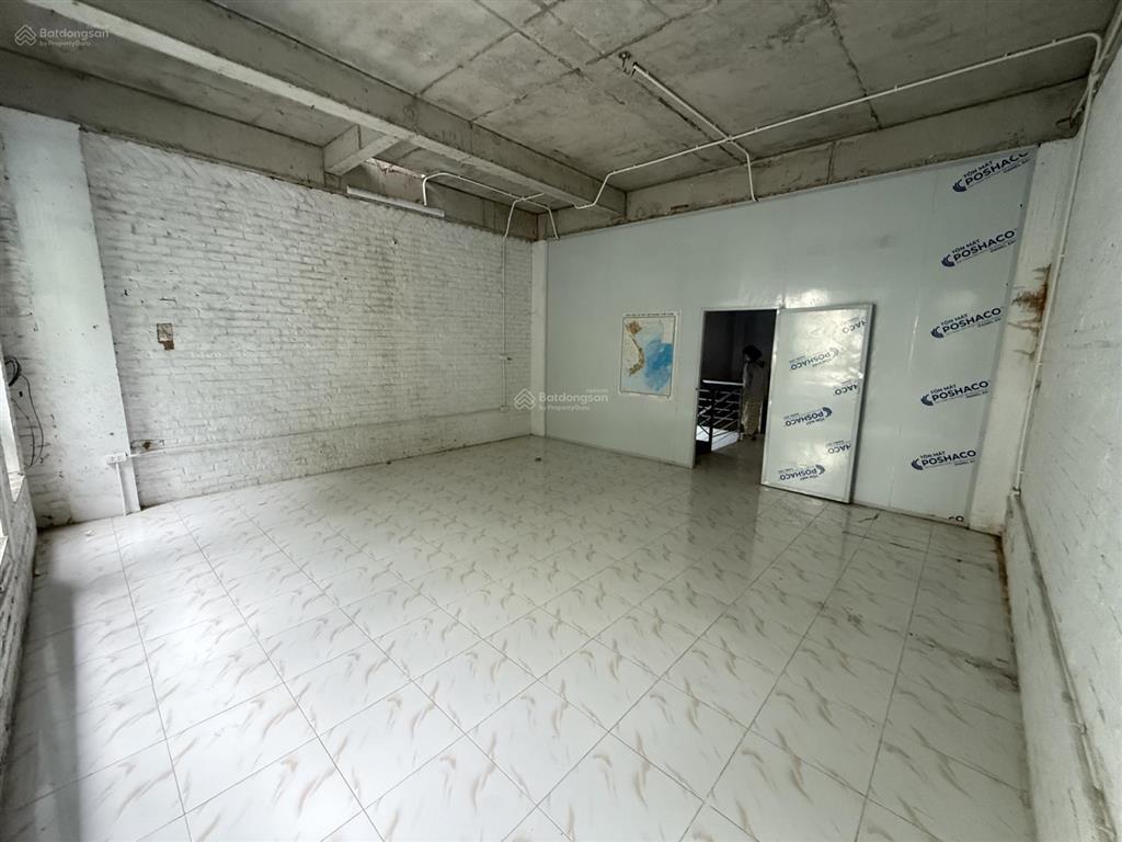 Cho thuê văn phòng, kho kết hợp có tời 16tr/tháng  0913 034 ***