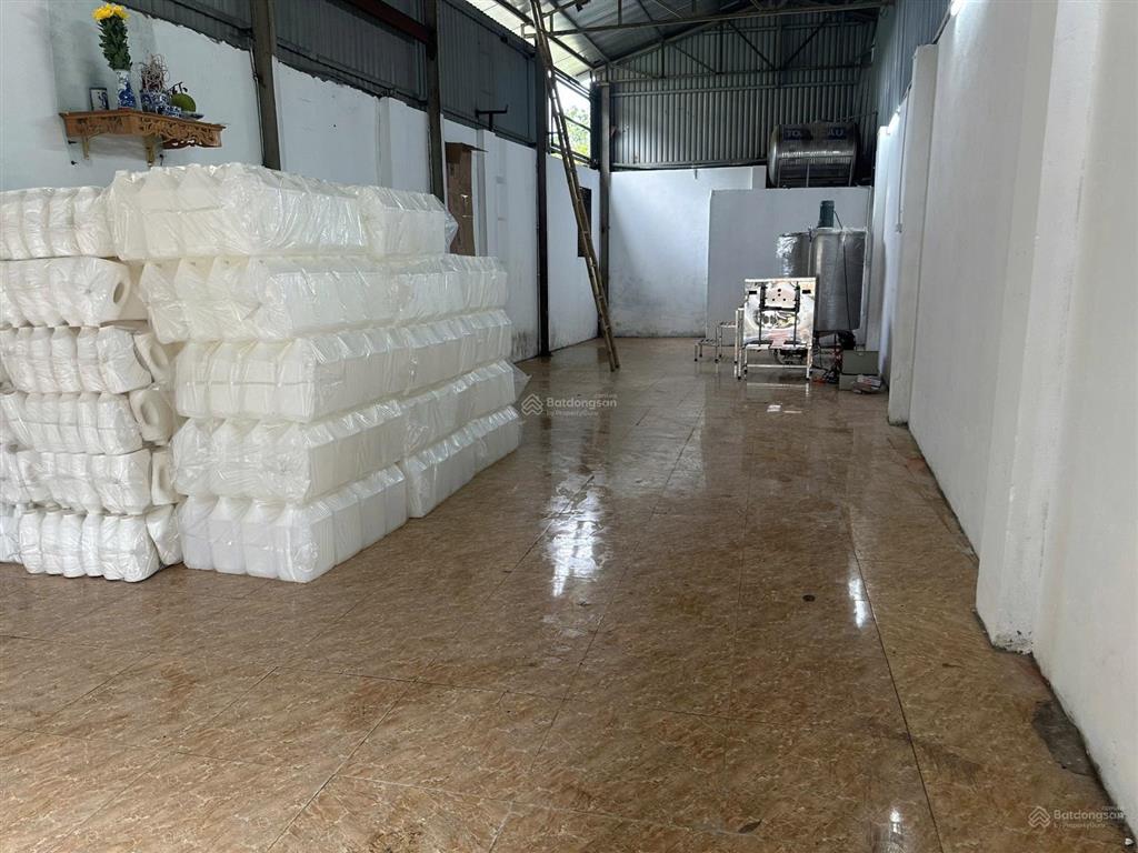 Cho thuê kho 200m điện 3 pha giá 12 triệu.  0913 034 ***