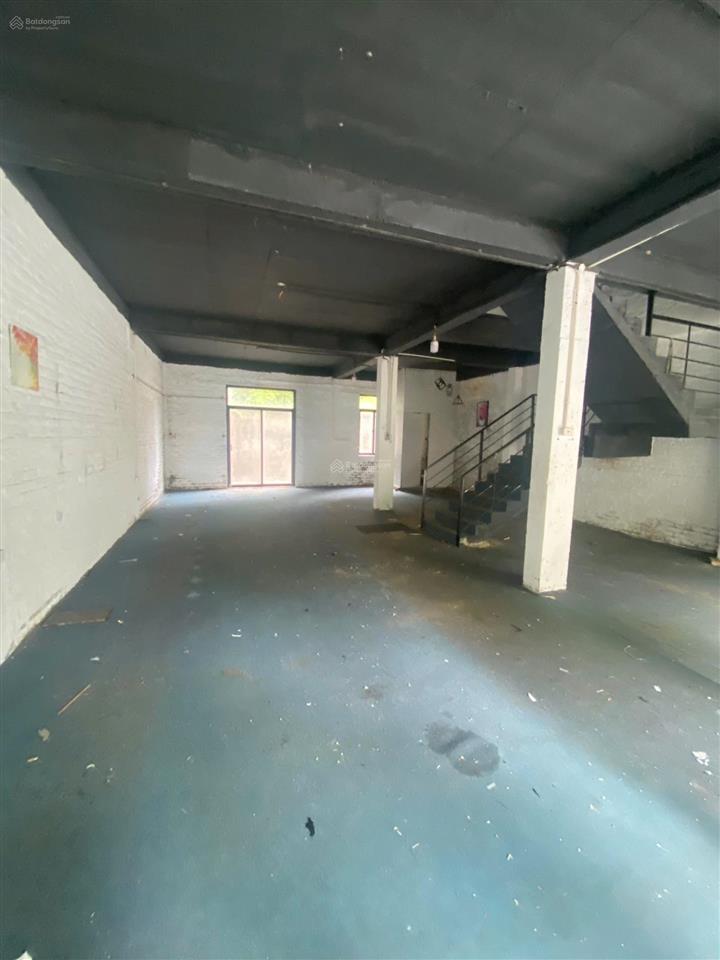 Cho thuê kho nhà nguyên căn sử dụng 500m giá 16tr kđt geleximco  0913 034 ***