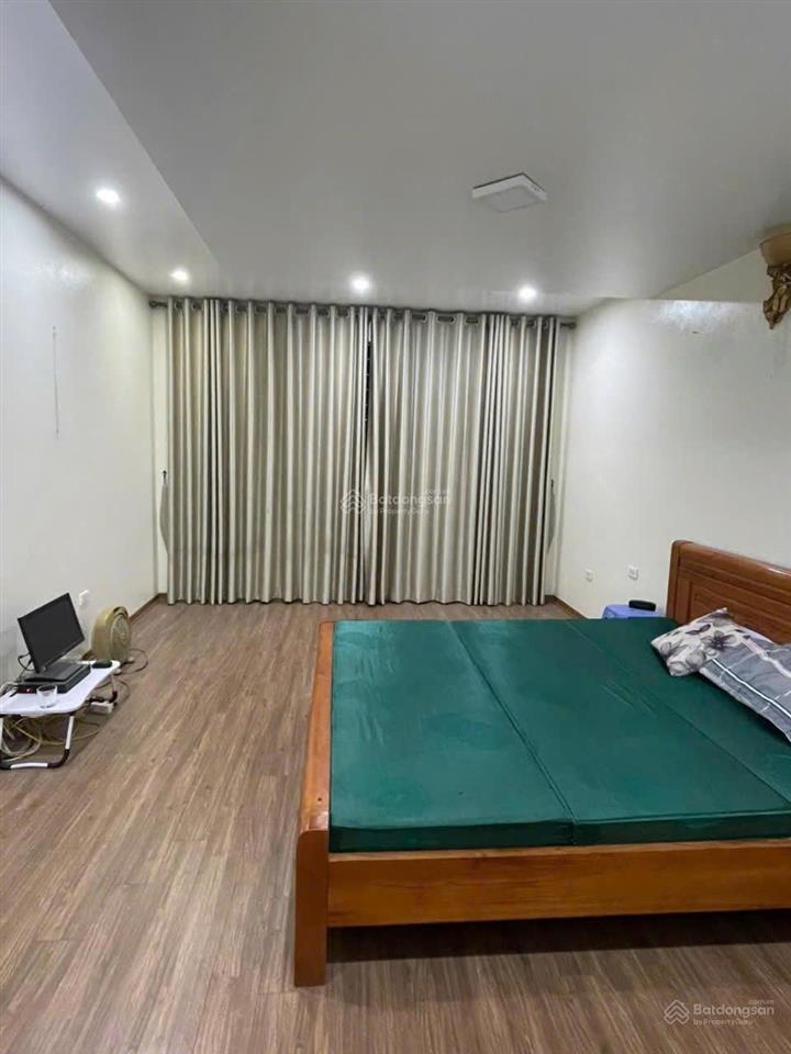 Cho thuê nguyên căn có thang máy full đồ kđt geleximco 35 triệu.  0913 034 ***