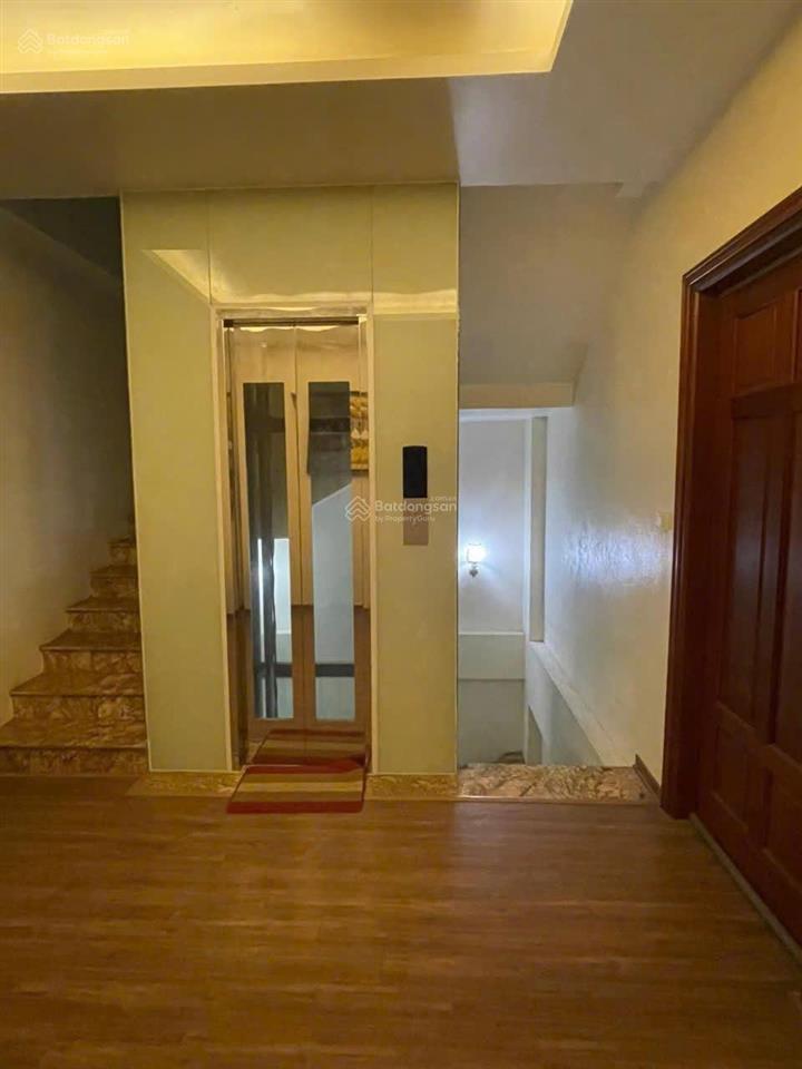 Cho thuê biệt thự hoàn thiện thang máy 35 triệu kđt geleximco  lê trọng tấn hà đông 0913 034 ***
