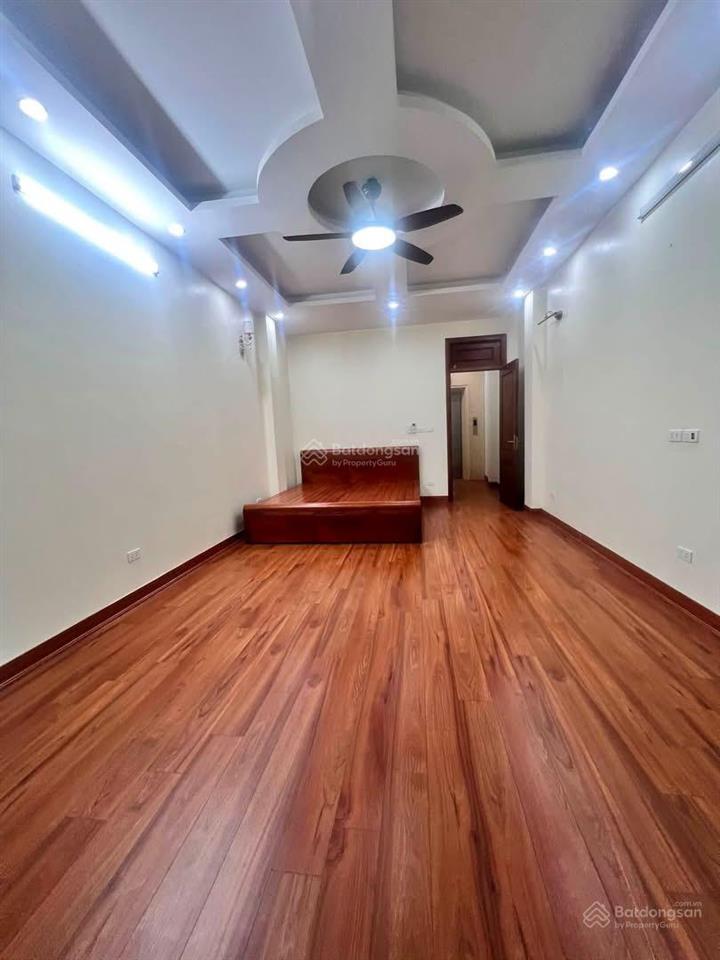 Cho thuê nhà 7 tầng thang máy 23tr tại dương nội hà đông.  0913 034 ***
