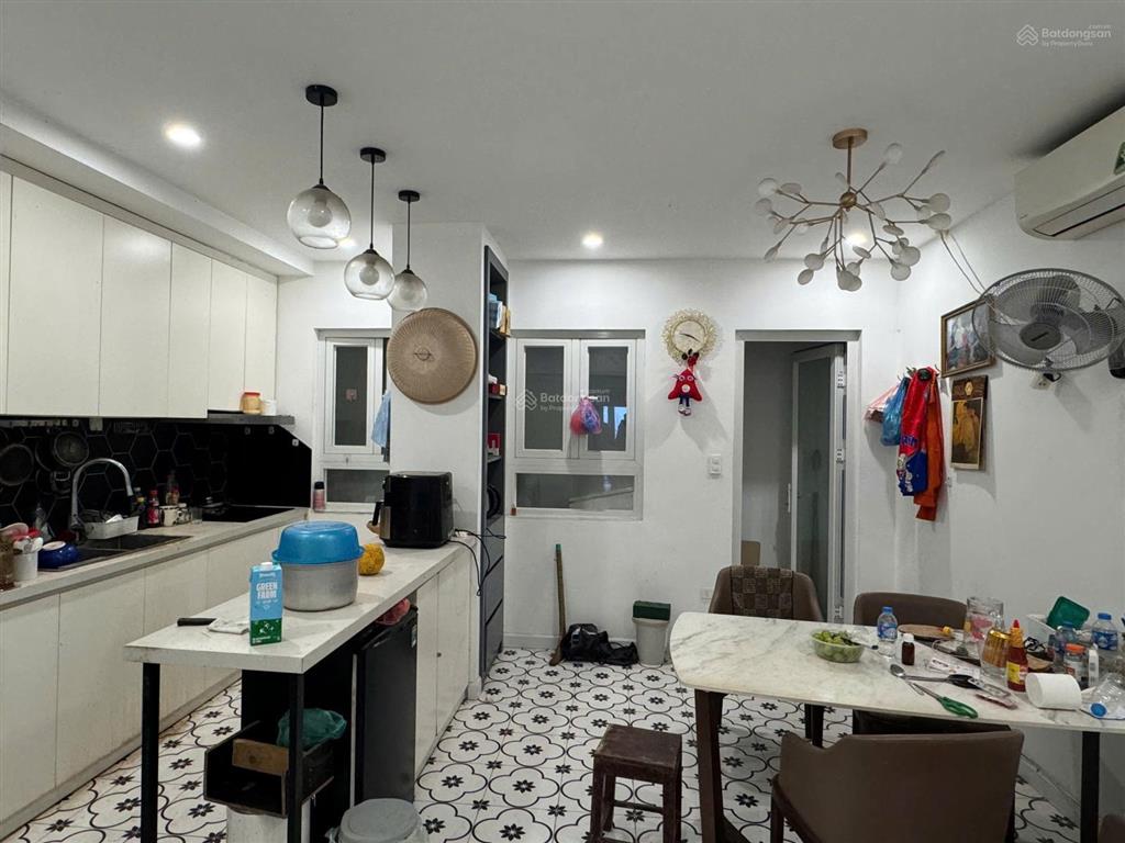 Chính chủ cần bán nhanh nhà 5 tầng  thang máy  mặt tiền trục chính kđt đô nghĩa