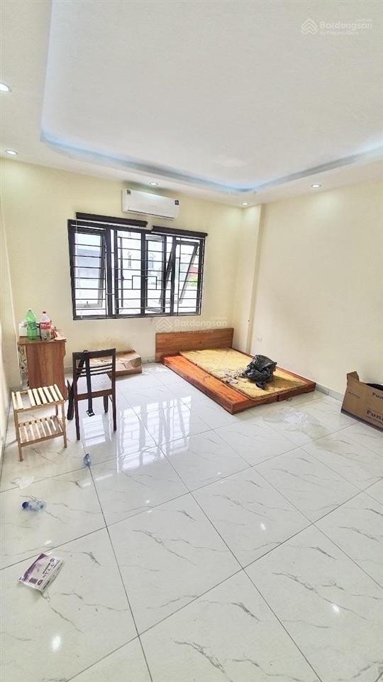 Cho thuê nhà riêng ngõ 192 yên duyên  30m x 4,5 tầng  3 phòng ngủ  giá chỉ 9,5 triệu/tháng