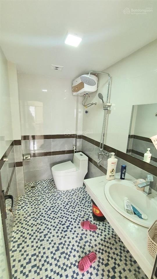 Cho thuê nhà riêng ngõ 192 yên duyên  30m x 4,5 tầng  3 phòng ngủ  giá chỉ 9,5 triệu/tháng