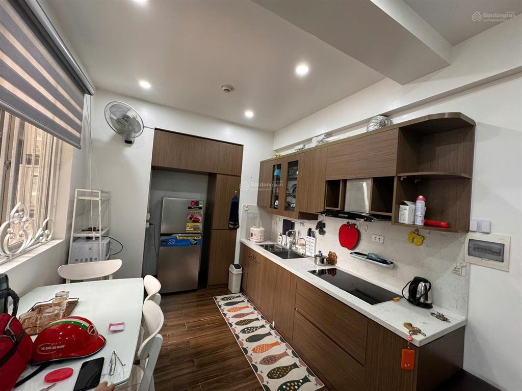 Cho thuê căn hộ chung cư trung tâm phường hai bà trưng, hà nội. 0961 812 ***