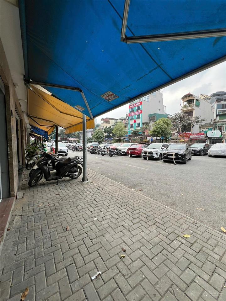 Cho thuê nhà liền kề đường trương định vị trí đẹp, kinh doanh tốt giá 30tr