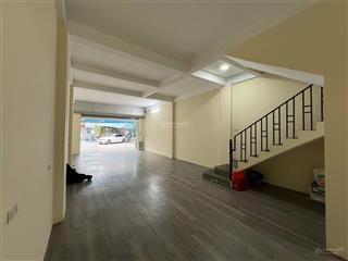 Cho thuê nhà liền kề đường trương định vị trí đẹp, kinh doanh tốt giá 30tr