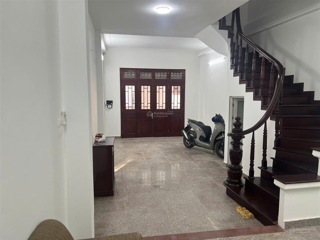 Cho thuê gấp nhà riêng 50m2, 19 triệu vnd, 5pn, 4wc tại lê trọng tấn, nhà có gara ô tô 19 triệu