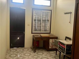 Cho thuê nhà 50 xây 5 tầng làm kho 50m2 tại giải phóng, 15 triệu vnd