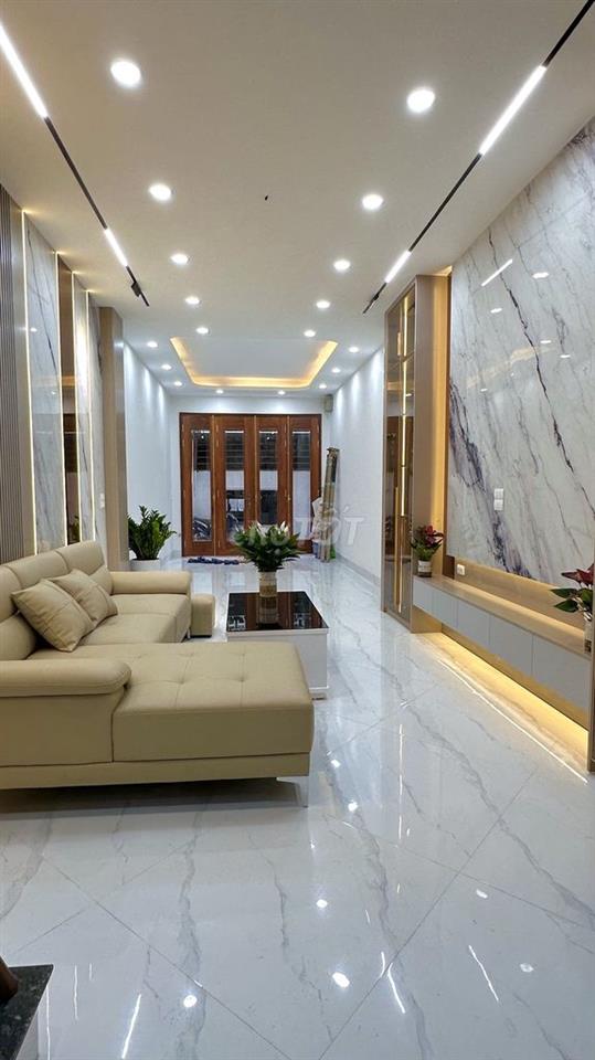 Nhà Ngõ 42/133 Thịnh Liệt, Giáp Nhị. MB45m2*5T Thang Máy, ô tô đỗ cửa.