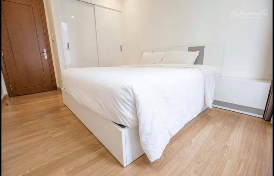Siêu rẻ! căn 3 ngủ hướng nam view bể bơi tại park hill times city giá chỉ 12,2 tỷ.  0978 468 ***