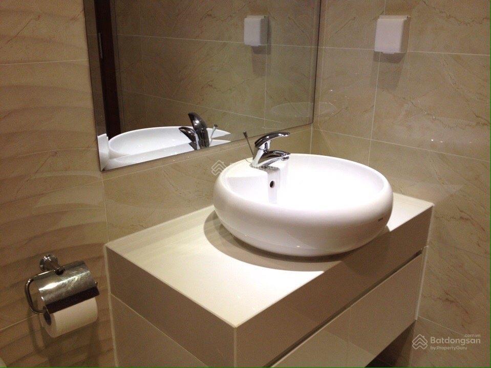 Bán căn 2 ngủ view quảng trường tại park hill times city giá hời thị trường 6,7 tỷ.  0978 468 ***