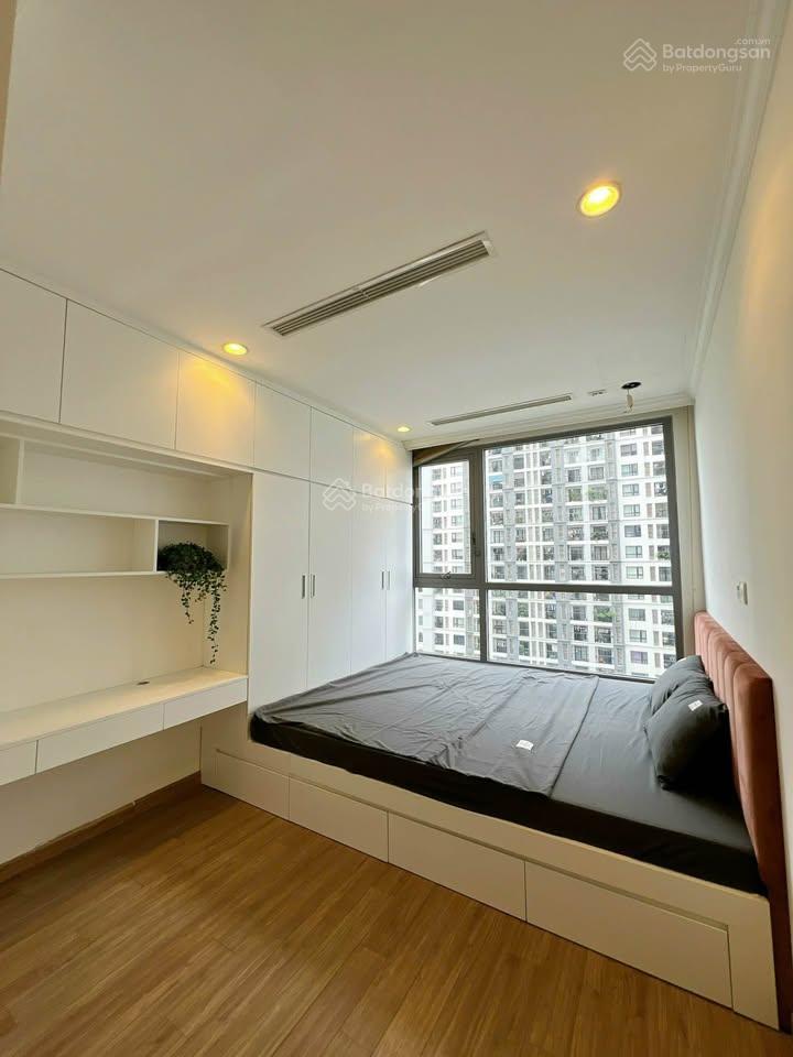 Bán căn hộ times city, 8.7 tỷ, 80m2 bc hướng nam.  0901 793 ***