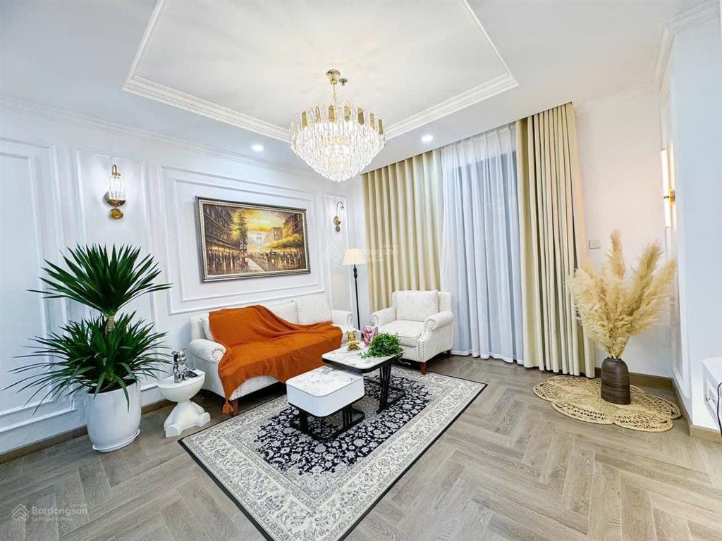 Bán ch times city, có slot ô tô  9,5 tỷ 2pn, 2wc bc hướng nam.  em 0901 793 ***