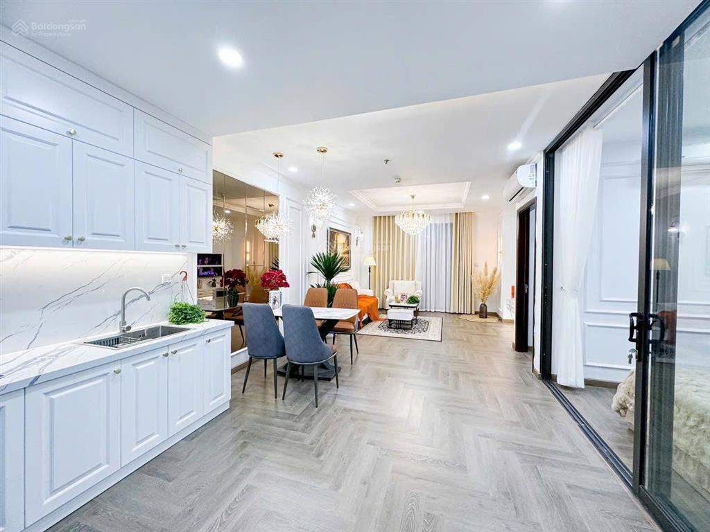 Bán ch times city, có slot ô tô  9,5 tỷ  2pn, 2wc bc hướng nam.  em 0901 793 ***