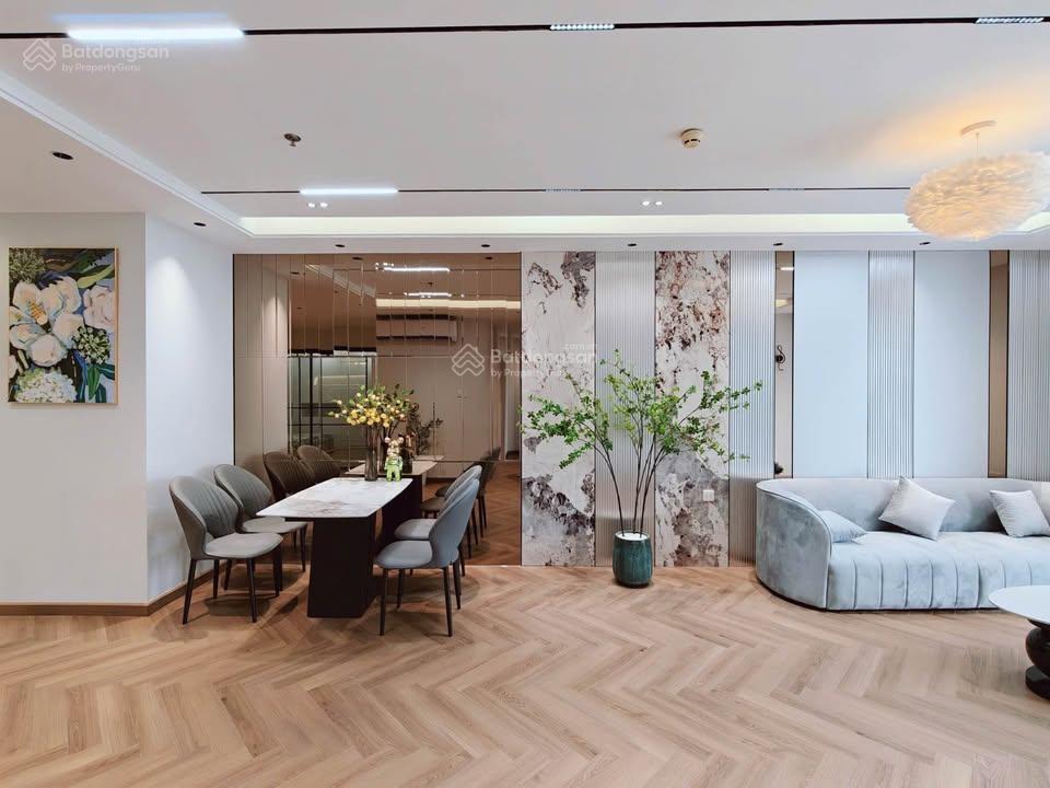 Bán cc 2pn, 2wc tại times city 10,8 tỷ, 108m2