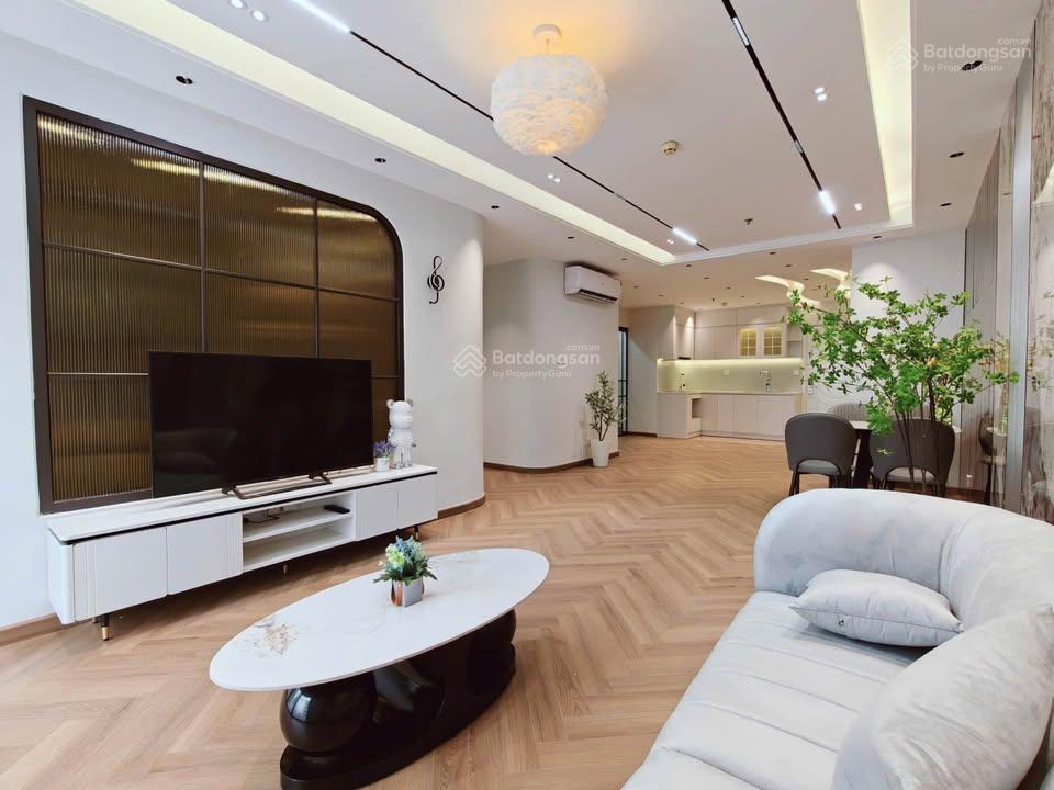 Bán cc 2pn, 2wc tại times city 10,8 tỷ, 108m2