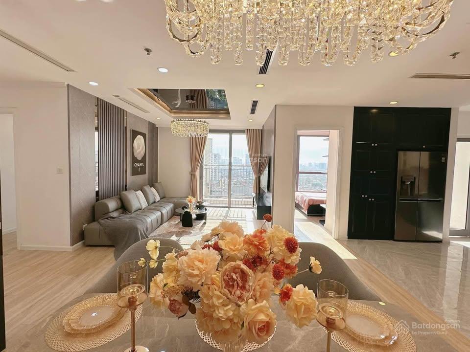 Quá rẻ! căn góc 4pn  143m2 tòa park 8 times city, bc đông nam.  0901 793 ***