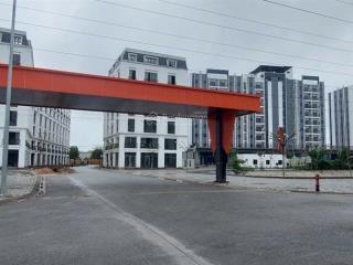 Chính chủ bán căn hộ 3 ngủ hướng tây nam tòa t dự án yên phong