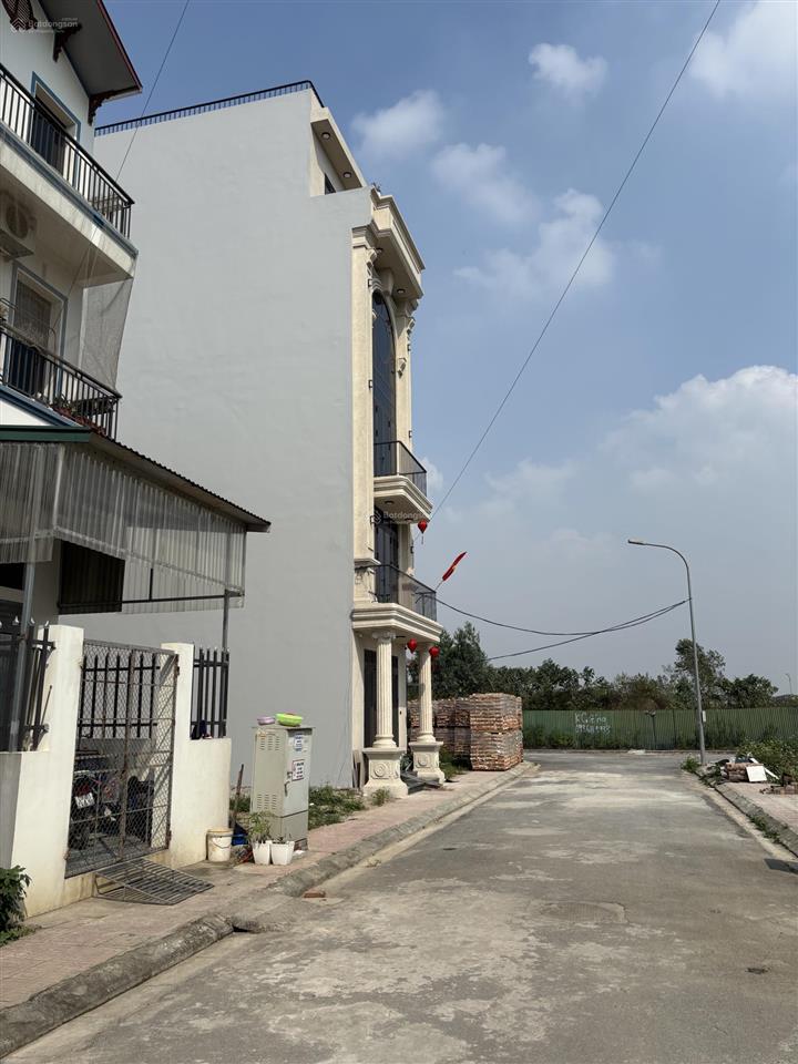 Mua đất dv song phương chưa bao giờ rẻ thế. chủ gãy dòng tiền bán lỗ sâu. vị trí đẹp rất tiềm năng