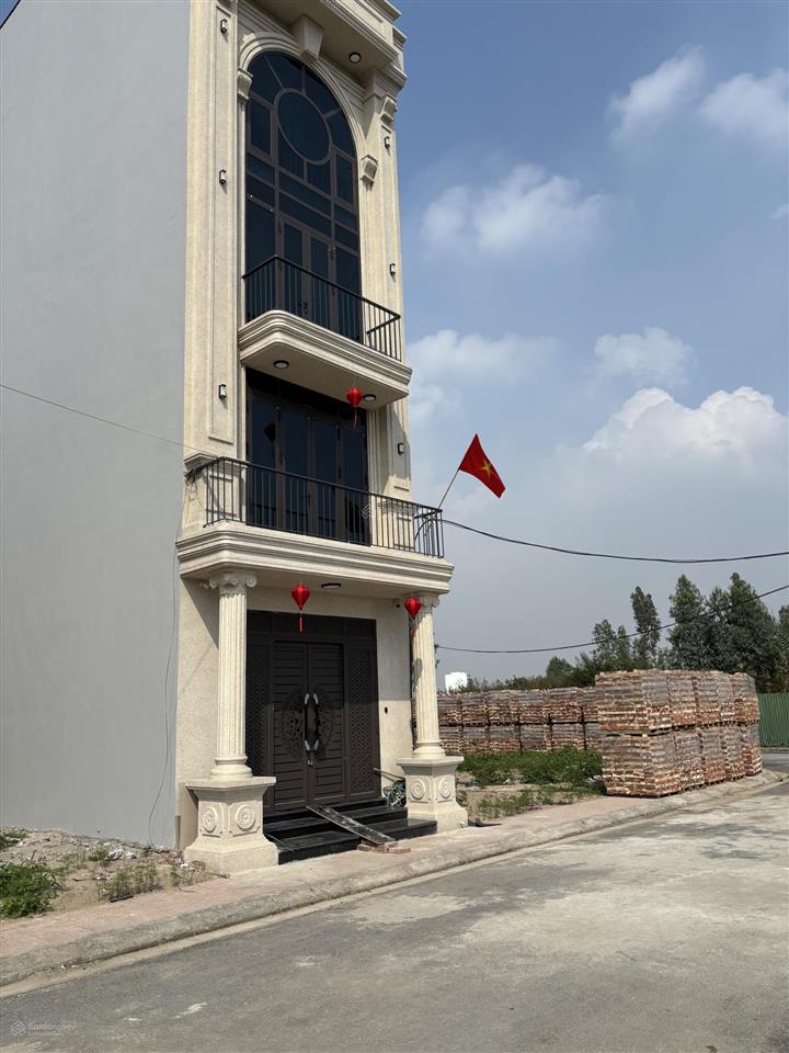 Mua đất dv song phương chưa bao giờ rẻ thế. chủ gãy dòng tiền bán lỗ sâu. vị trí đẹp rất tiềm năng