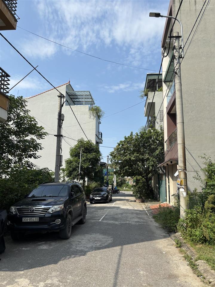 Giá ngộp. lô đất đấu giá hàng xóm của vinhomes đan phượng. hưởng trọn tiện ích giá chỉ hơn nửa kđt
