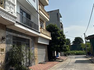 Giá ngộp. lô đất đấu giá hàng xóm của vinhomes đan phượng. hưởng trọn tiện ích giá chỉ hơn nửa kđt