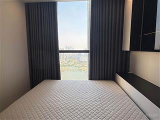 Sẵn căn cho thuê 2pn ở ngay. căn đẹp, view hồ. full nội thất xịn, mịn sang trọng vinhomes skylake