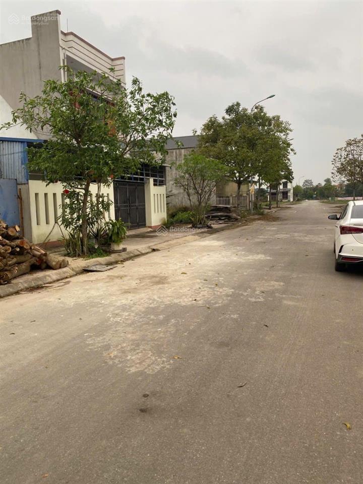 Chính chủ cần tiền bán gấp lô đất vị trí đẹp, trung tâm tp sông công. giá hời dự án, mời  ngay
