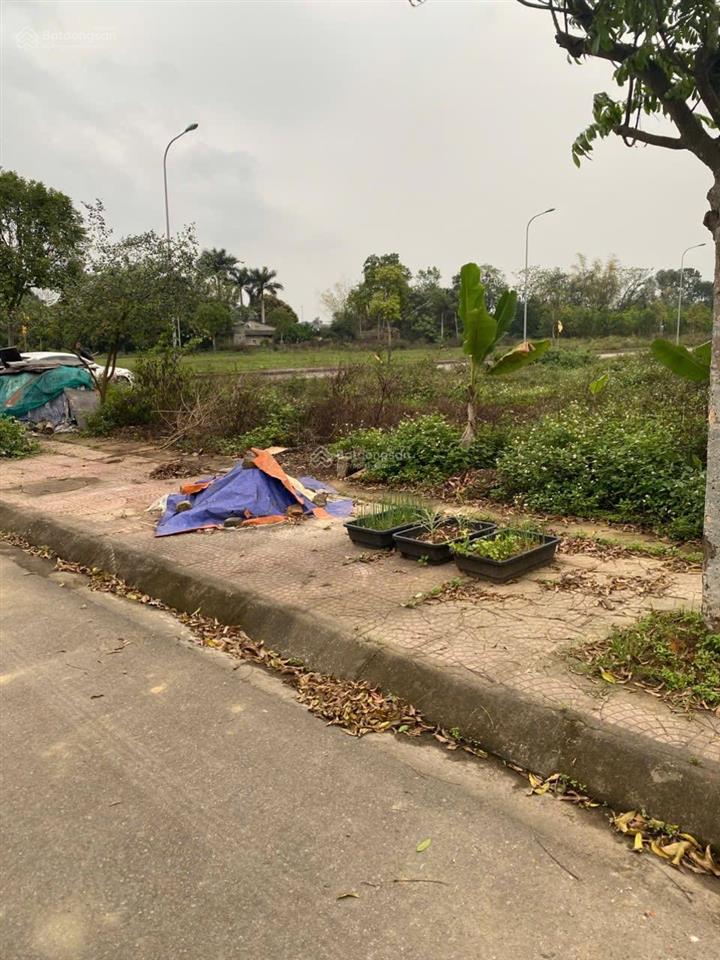 Chính chủ cần tiền bán gấp lô đất vị trí đẹp, trung tâm tp sông công. giá hời dự án, mời  ngay