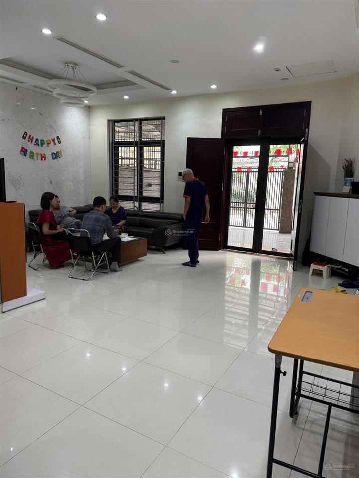 Bán gấp căn biệt thự đl góc tasco xuân phương. căn vip vị trí đắc địa ngay ngã tư đường lớn giá tốt