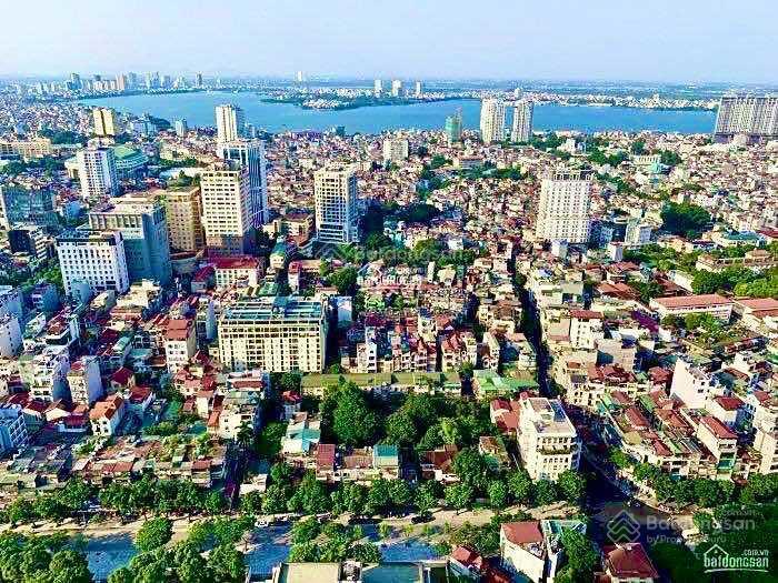 Chính chủ cần bán hoa hậu 4pn vinhomes metropolis 148m2 tòa m3 căn 10 tầng cao view hồ tây siêu đẹp