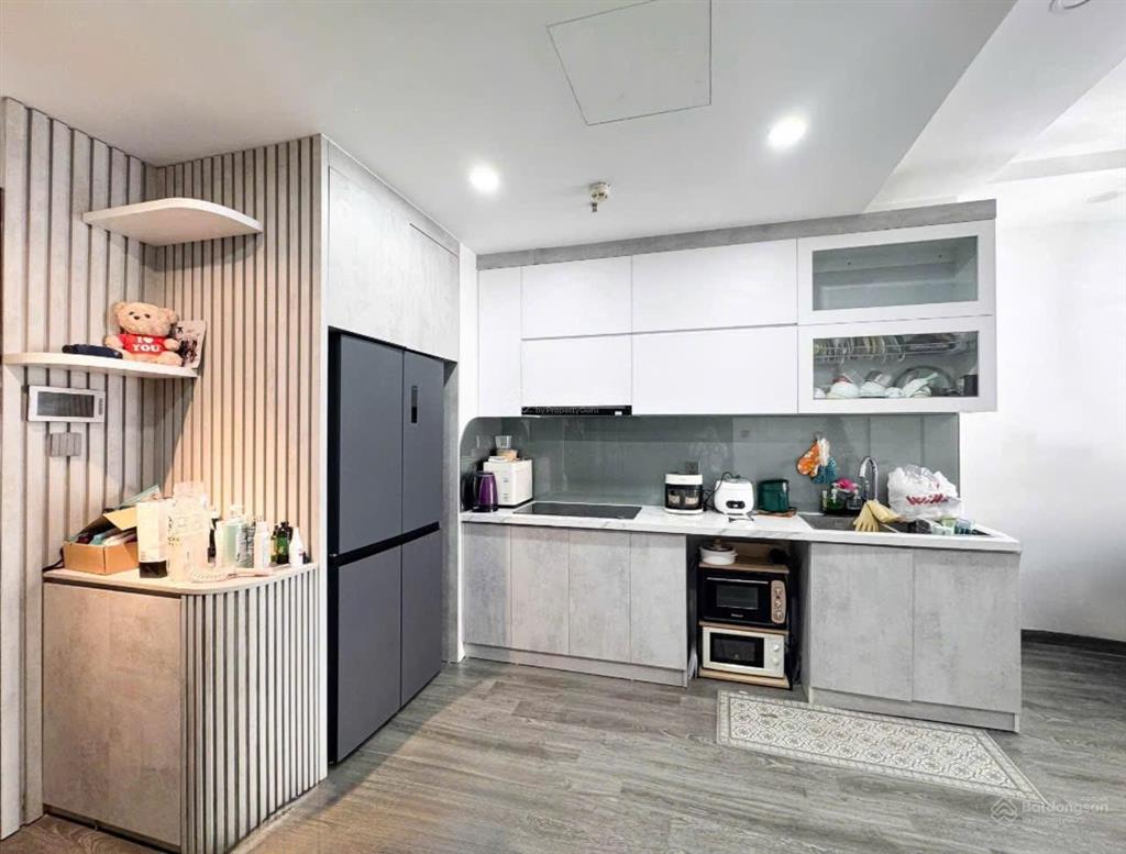 Chủ nhà thở ôxi cần bán gấp căn 2 phòng ngủ times city