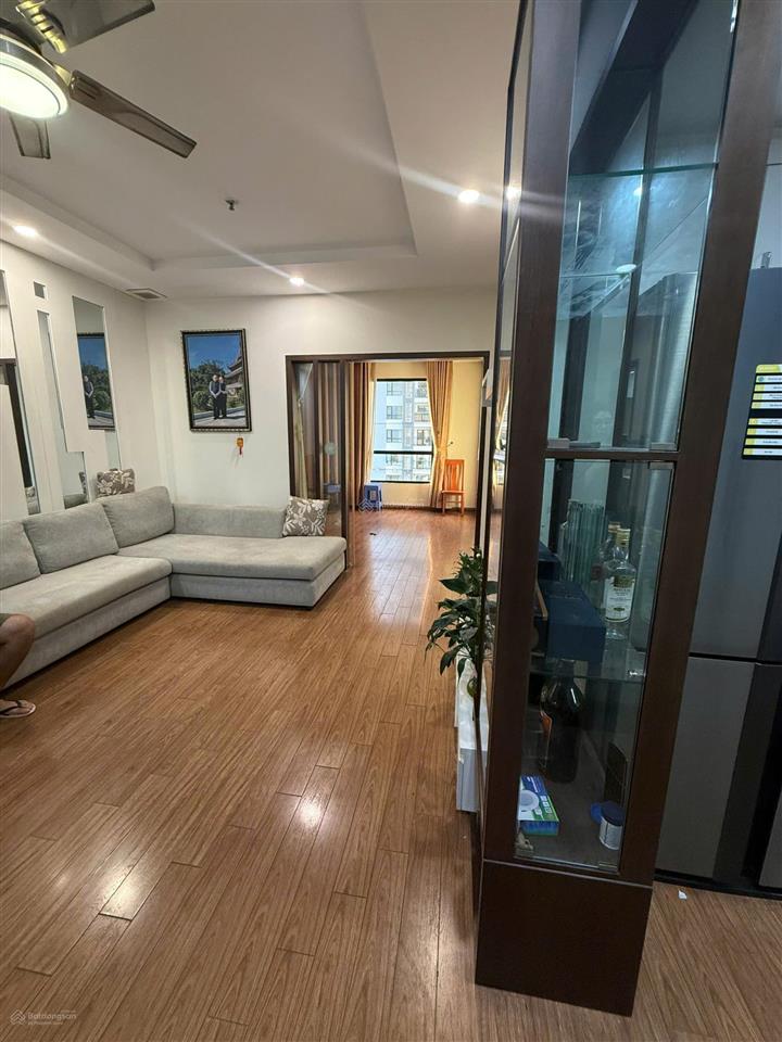 Cần bán gấp căn hộ 83m2 times city giá chỉ 7,8 tỷ