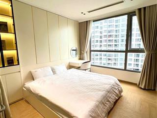 Bán gấp 1 ngủ full đồ đẹp park 8 times city giá chỉ 5,8 tỷ